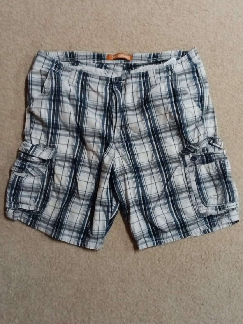 Lee Dungarees Men's White & Navy Plaid Cargo Shorts 42" Waist